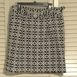 Women’s Skirt with front fake buckle detail